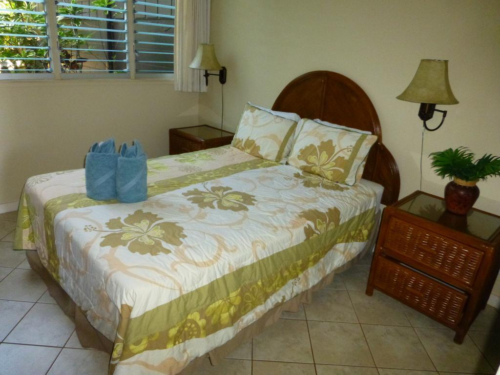 Mahina Surf 220 By Redawning Aparthotel Lahaina Exterior foto